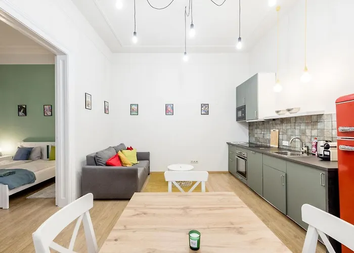 شقة Stylish & 2br بودابست
