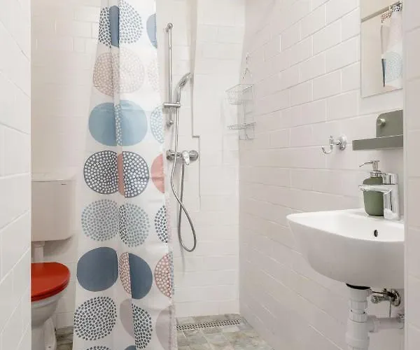 Stylish & 2br
